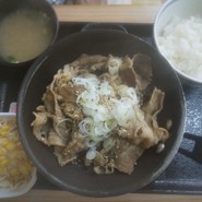鉄板牛カルビ定食