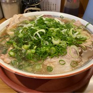 醤油チャーシューめん（ネギ多め）