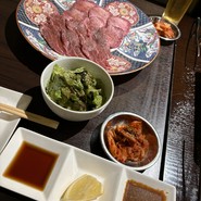 焼肉塊肉　おお津