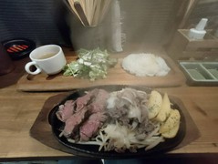 鉄板肉酒場　LOVE&29　京橋店