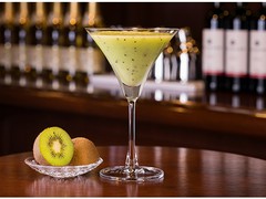 キウイと白ワインパミスのスプモーニ