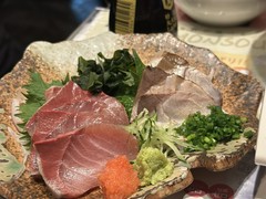 坐もつ焼き いしん 新宿大ガード店