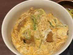 こちらはかつ丼！