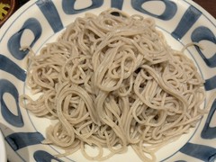 こちらはおそばでおそば大盛り無料！