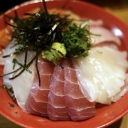 肴家 奏