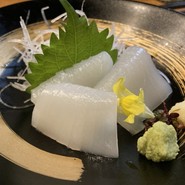 肴家 奏