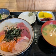 マグロと酒 おさむ