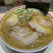 味玉豚鶏中華そば1050円！