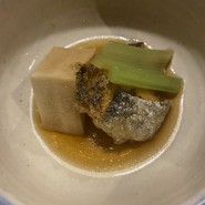 水たき料亭　博多華味鳥　博多駅前店