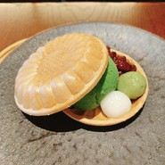 抹茶アイスもなか