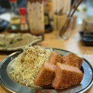 城屋名物 厚切りハムカツ