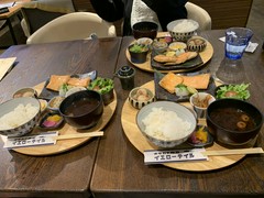 オサカナ喫茶イエローテイル