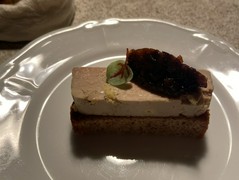 レストランドゥイエ