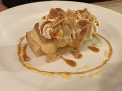 パリのワイン食堂