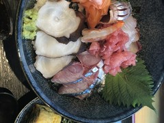 海鮮丼
