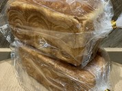 ベーカリーカフェ 高級食パン 嵜本