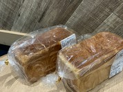 ベーカリーカフェ 高級食パン 嵜本