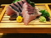 鰤の刺身