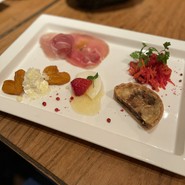 CHEESE KITCHEN RACLER 銀座