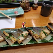 東鮨