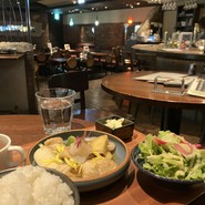 ビアーズテーブル ケラケラ