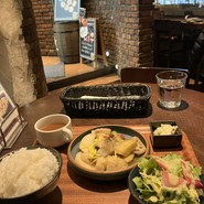 ビアーズテーブル ケラケラ
