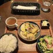 ビアーズテーブル ケラケラ