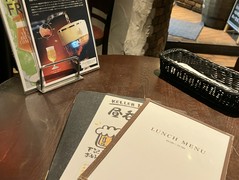 ビアーズテーブル ケラケラ