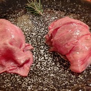 焼かない焼肉　えくぼ