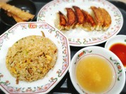 炒飯セット（餃子　から揚げ　スープ付）