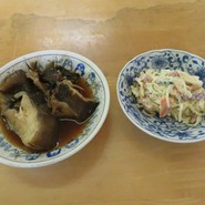 鰈の煮付、スパゲッティサラダ