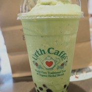 アースカフェ 代官山 （Urth Caffe）