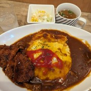 中華洋食食堂　あゆた