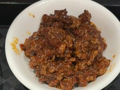 別皿の辛肉味噌