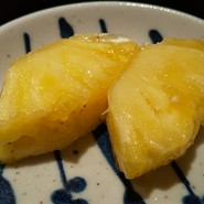 デザートのパイナップル