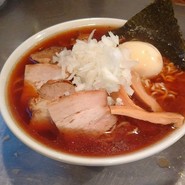 並みラーメン薬味玉子のせ