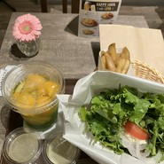 フレッシュネスバーガー 上本町店