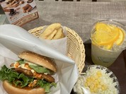 フレッシュネスバーガー 上本町店
