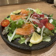 鮨と藁焼き　漁火