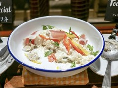 Bar　&　Bistro　64