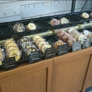 つるやパン まるい食パン専門店