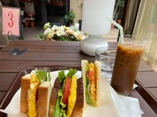 エッグトーストサンドセット。かなりのボリューム！
