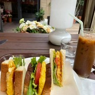 エッグトーストサンドセット。かなりのボリューム！