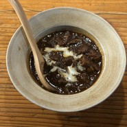 お通しの牛タンシチュー