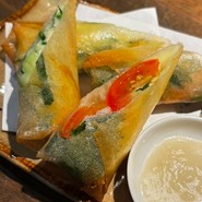 煮込みと酒肴 まう
