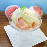 ﾋﾟｰﾁﾊﾟﾌｪ（季節限定）