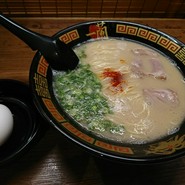 天然とんこつラーメン＋半熟塩ゆでたまご