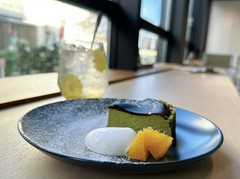 Cozy Cafe & Bar beyond