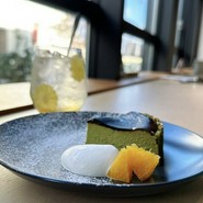 Cozy Cafe & Bar beyond