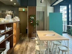 Cozy Cafe & Bar beyond